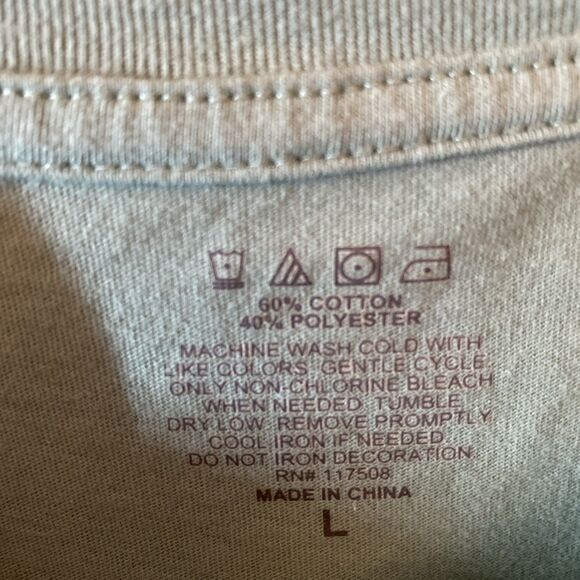 Women’s Green Not A Hugger Cactus Short Sleeve T-Shirt Large - Picture 3 of 6